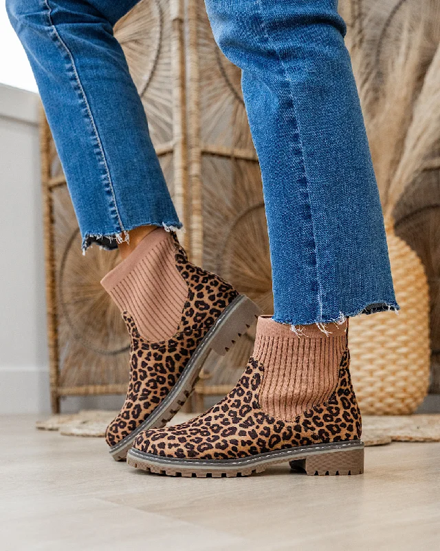 Corkys Cabin Fever Bootie - Tan Leopard